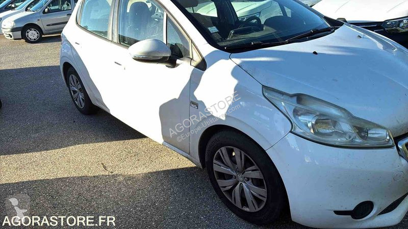 Véhicule utilitaire Peugeot 208