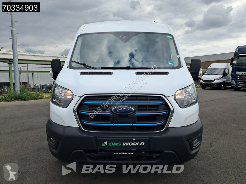 Véhicule utilitaire Ford Elektro 68kWh 317km...