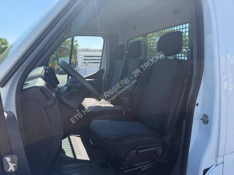 Véhicule utilitaire Renault 145 DCI