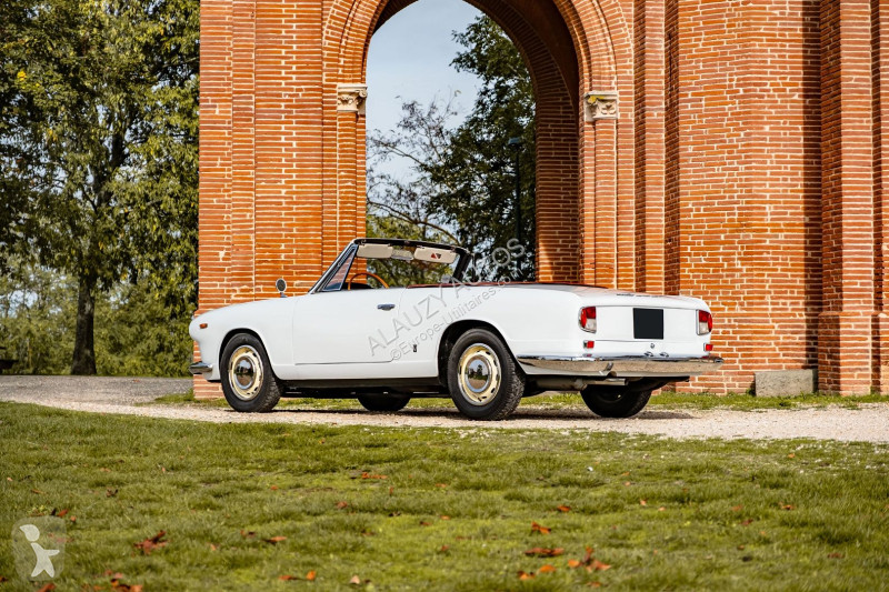 Véhicule utilitaire Lancia Flavia