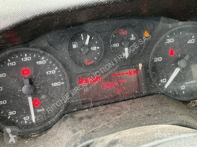 Véhicule utilitaire Iveco  35-120