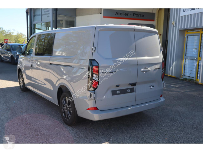 Véhicule utilitaire Ford