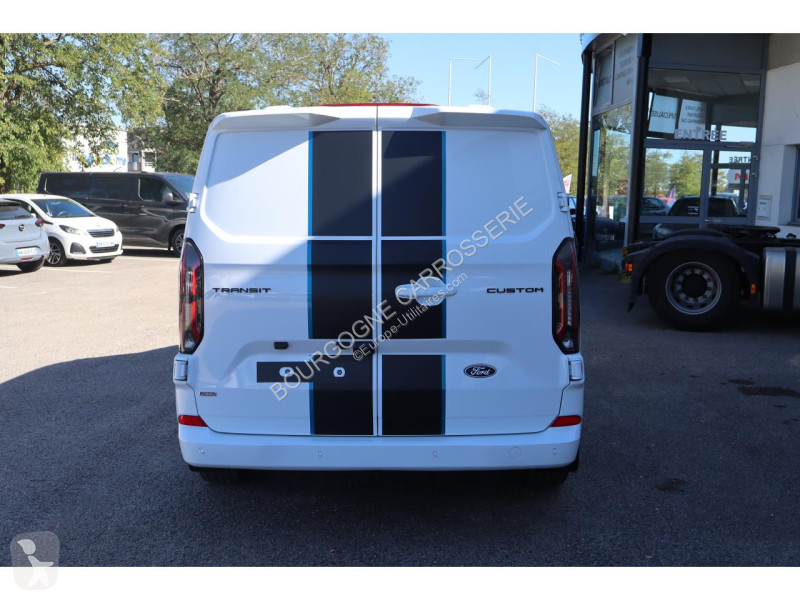 Véhicule utilitaire Ford