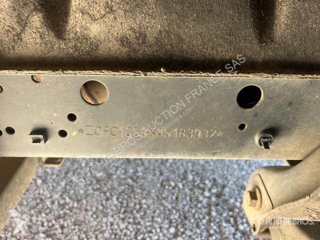 Véhicule utilitaire Iveco 35-120