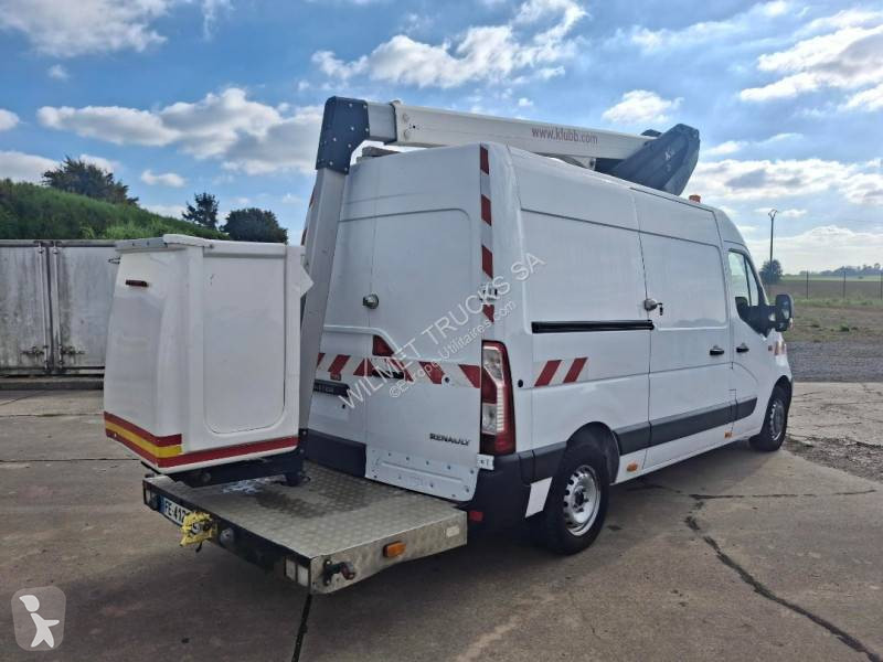 Véhicule utilitaire Renault 2.3 DCI 130