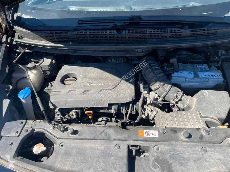 Véhicule utilitaire KIA 1.7 CRDi 141 Premium 7...