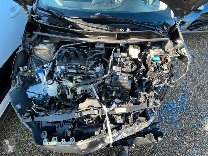 Véhicule utilitaire Toyota 1.5i Hybride 116h...