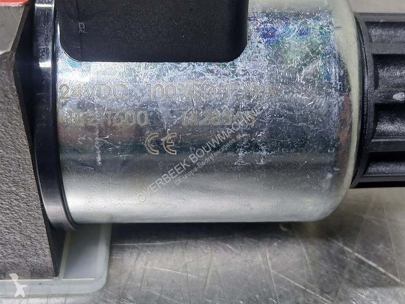 Véhicule utilitaire  KREV03B3024C-30375300-NG6...