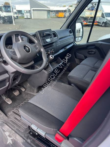 Véhicule utilitaire Renault 145 DCI