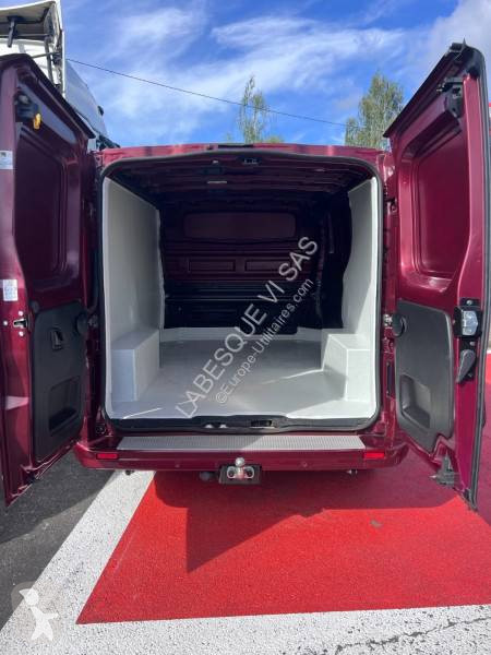 Véhicule utilitaire Renault TRAFIC III (2) 2.0...