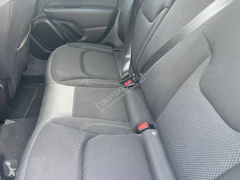 Veicolo commerciale Jeep