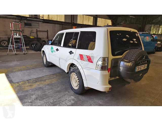 Véhicule utilitaire Mitsubishi PAJERO