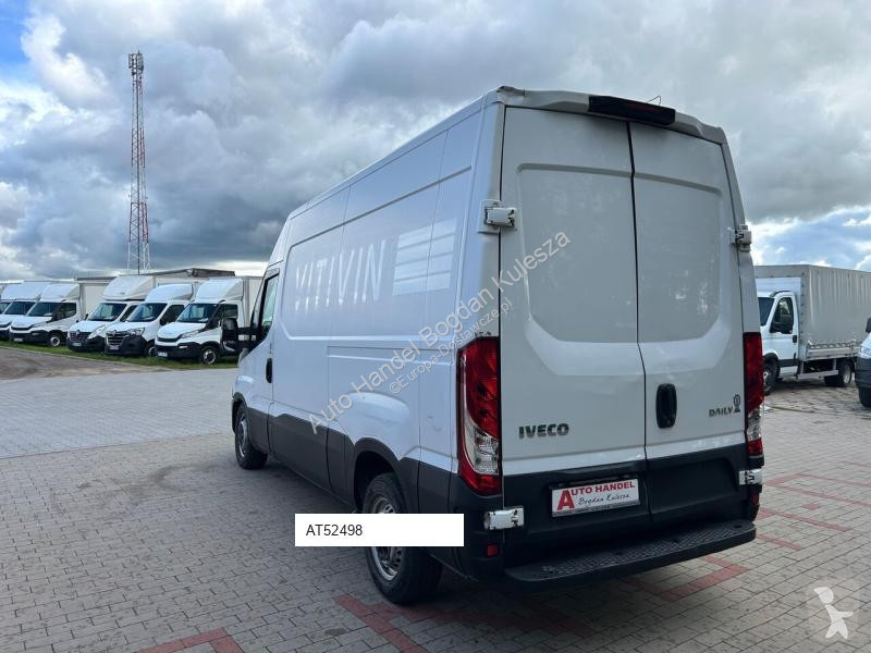 Veicolo commerciale Iveco 35S13