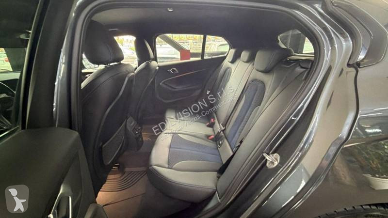 Véhicule utilitaire BMW