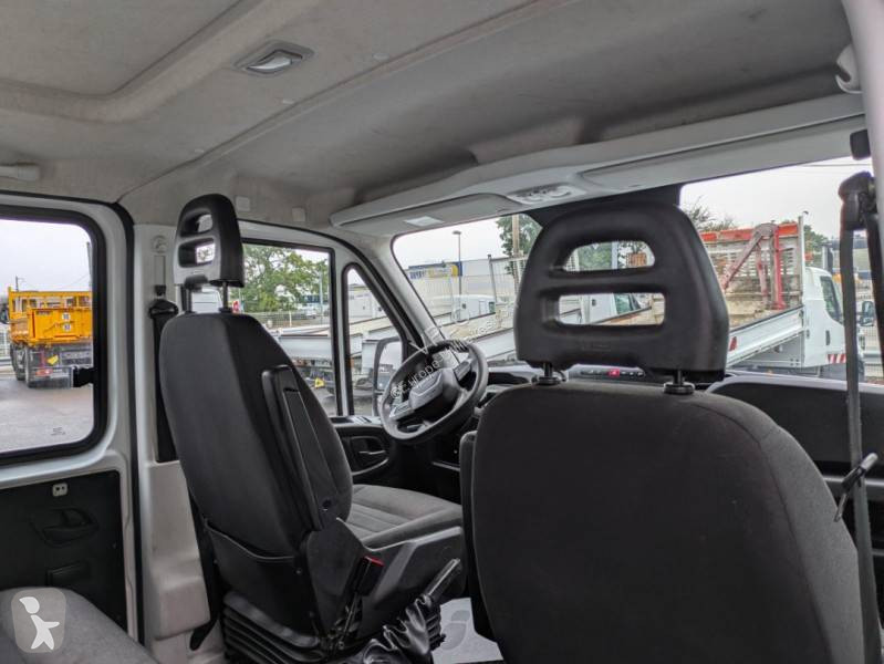 Iveco 35C16 van