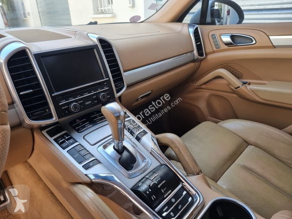 Коммерческий автомобиль Porsche CAYENNE