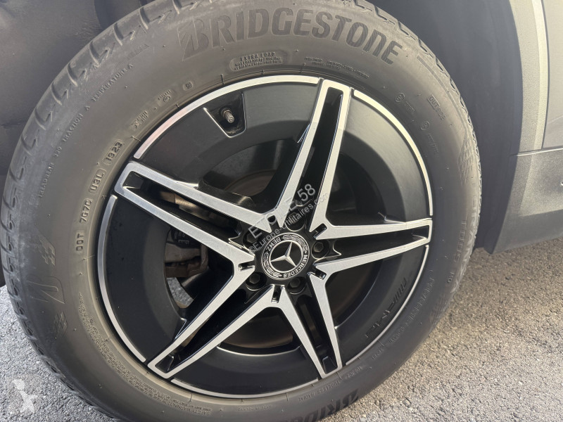 Mercedes EQA 250+ van