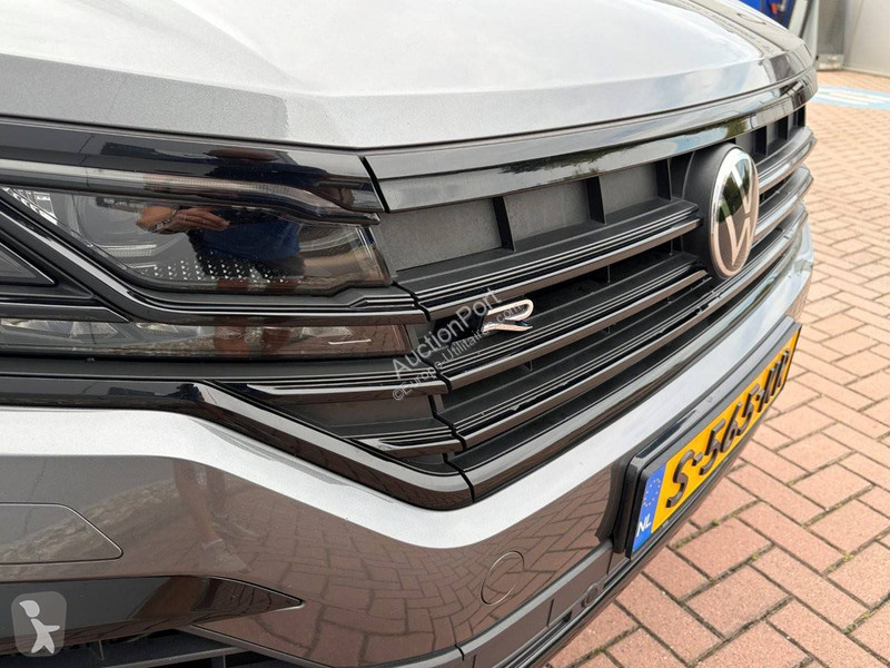 Volkswagen R van