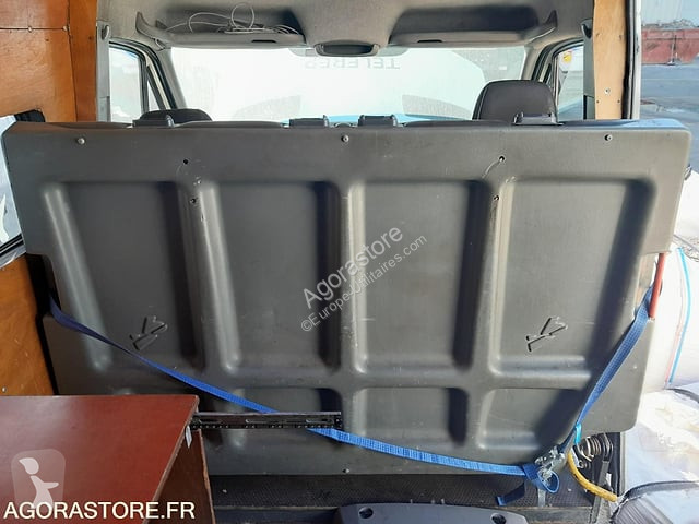 Коммерческий автомобиль