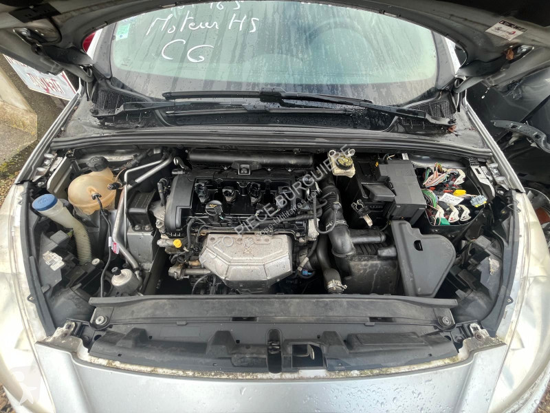 Коммерческий автомобиль Peugeot 1.6 VTi 120 /...