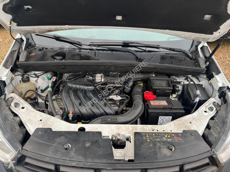 Коммерческий автомобиль Dacia DACIA 1.6 SCe 100...
