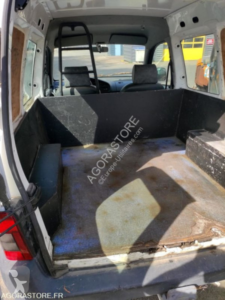 Samochód dostawczy Peugeot