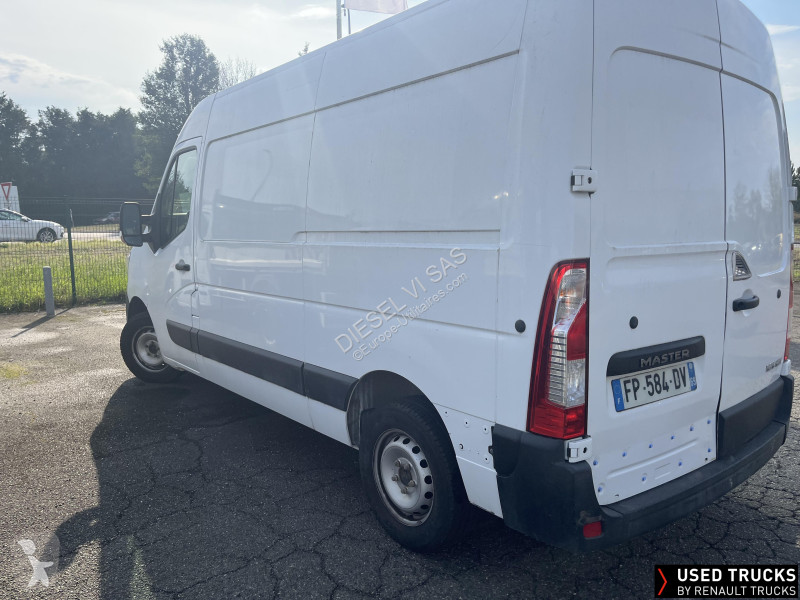 Samochód dostawczy Renault