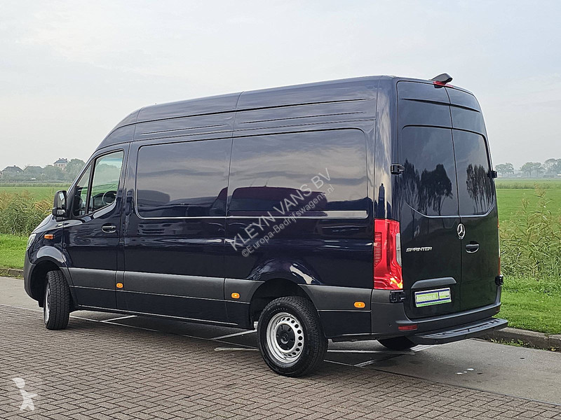 Autoutilitară Mercedes 317 L2H2 LED Mbux10 AC