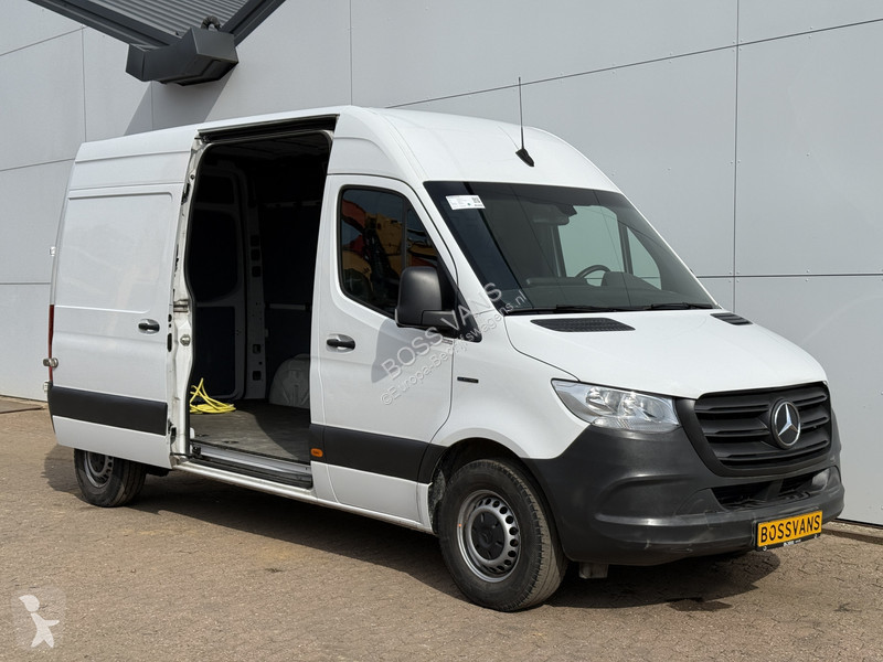 Nyttofordon Mercedes 312 55kWh L2H2 Elektrisch...