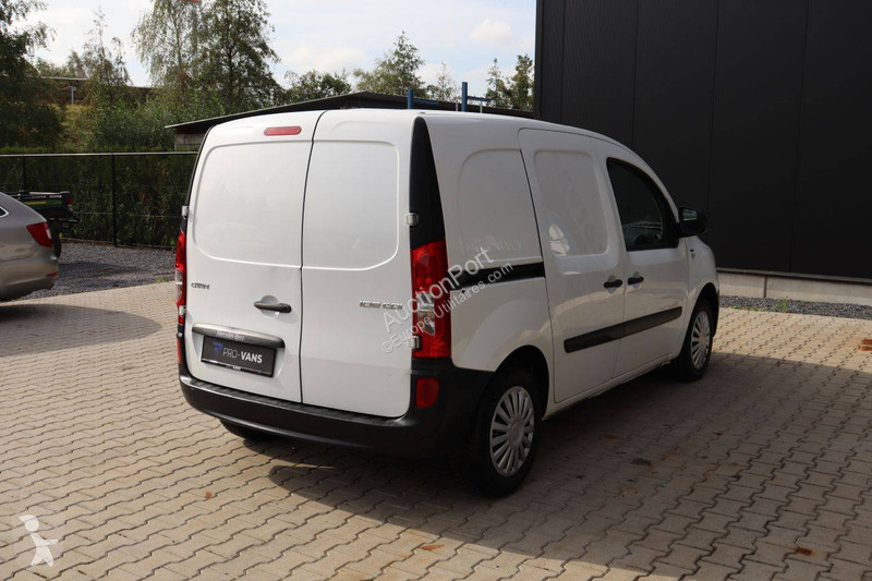 Nyttofordon Mercedes 109 CDI