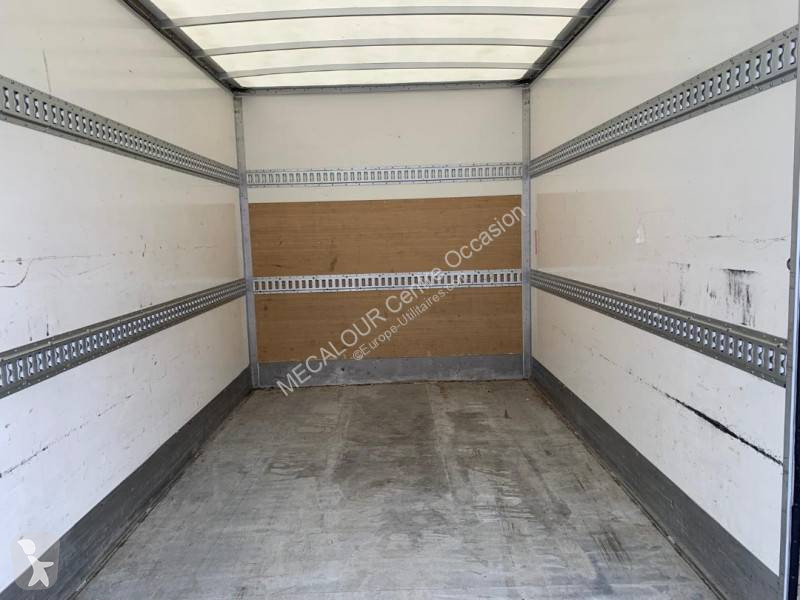 Furgoneta Renault 145 DCI