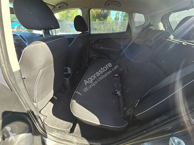 Furgoneta KIA VENGA