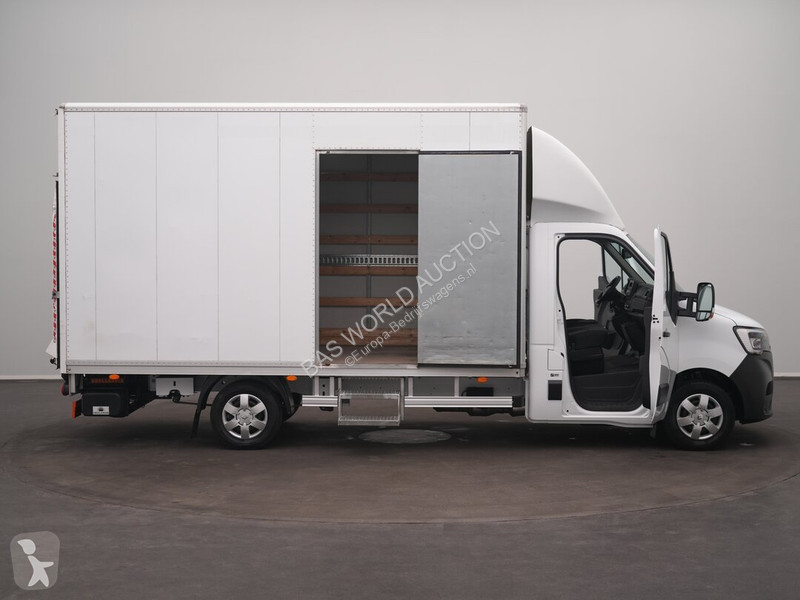 Furgoneta Renault 145PK