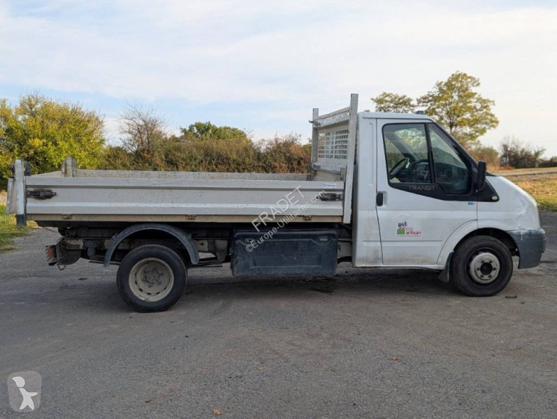 Véhicule utilitaire Ford 110 T300