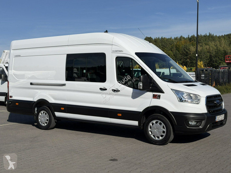 Samochód dostawczy Ford
