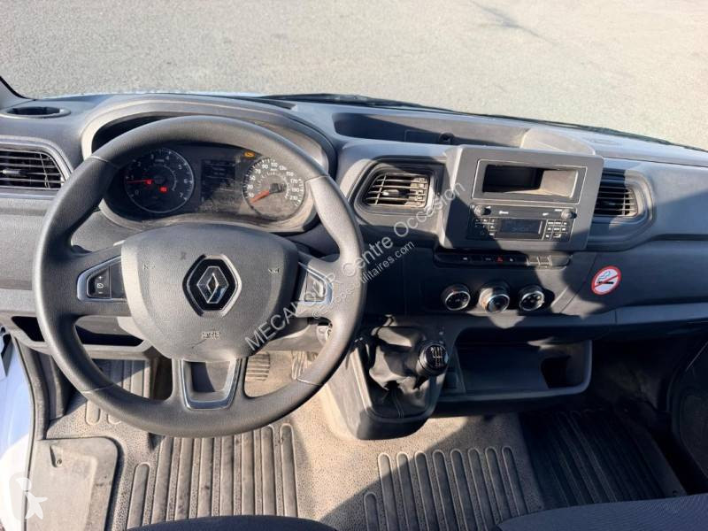 Véhicule utilitaire Renault 130