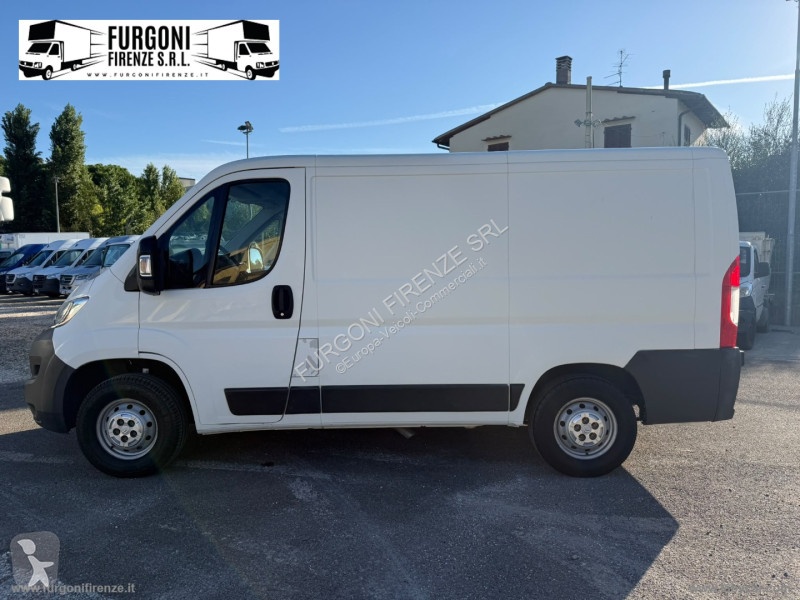 Autoutilitară Citroën 35 BlueHDi 140 S&S PLM-TA...