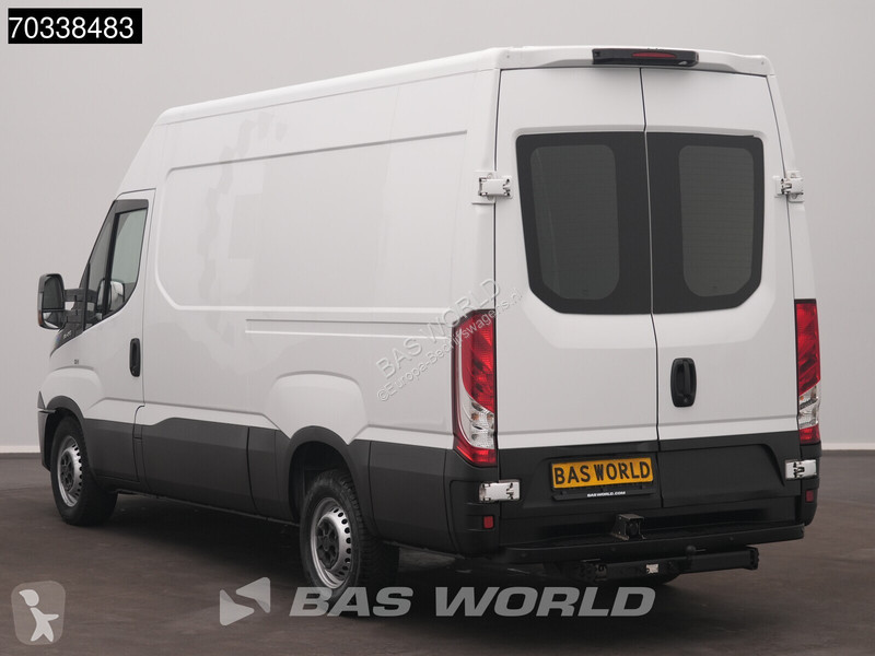 Autoutilitară Iveco 35S21 3.0L L2H2 3,5t...