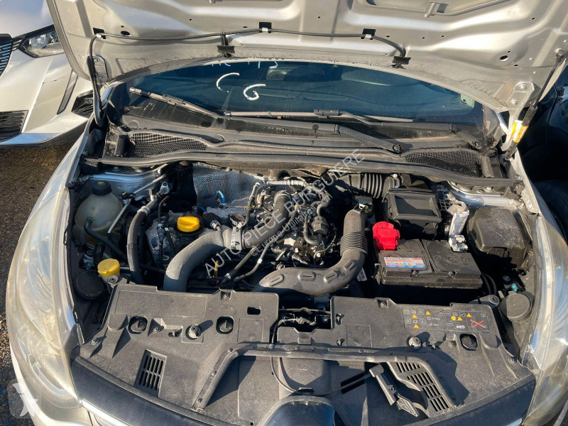 Véhicule utilitaire Renault 1.2 TCe Energy 120...