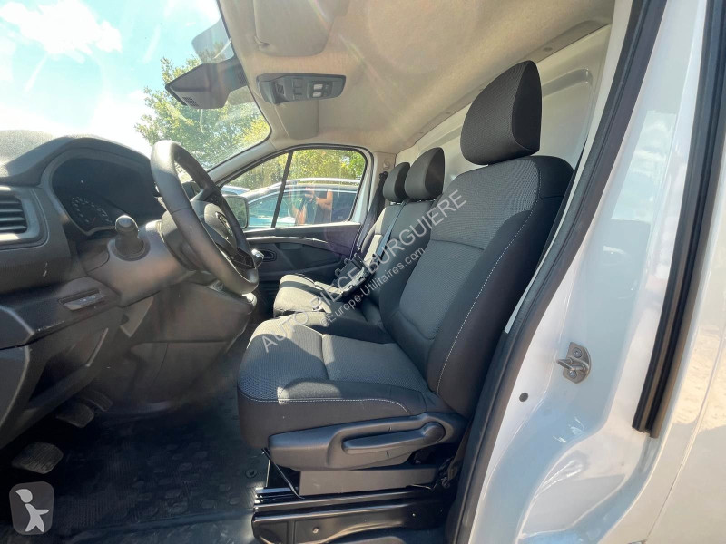 Úžitkové vozidlo Renault III 2.0 DCi 130 / HC152