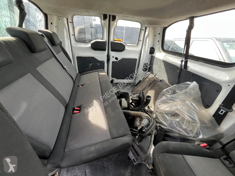 Véhicule utilitaire Peugeot III Combi 1.5...