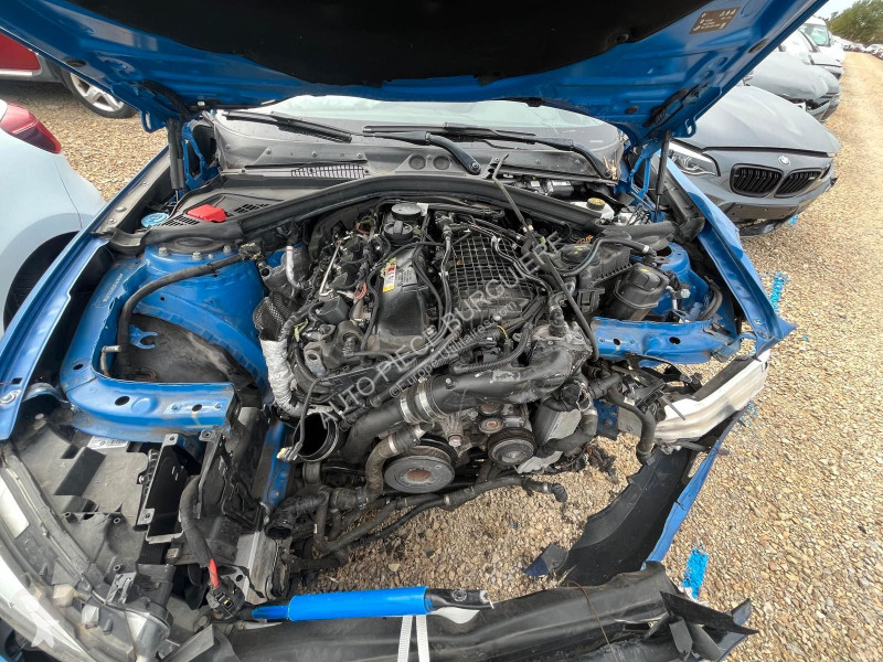 Лекотоварен автомобил BMW M140i xDrive 340...
