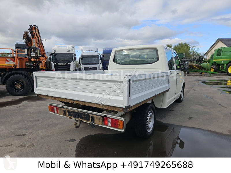 Véhicule utilitaire Volkswagen T5 2,5 TDI...