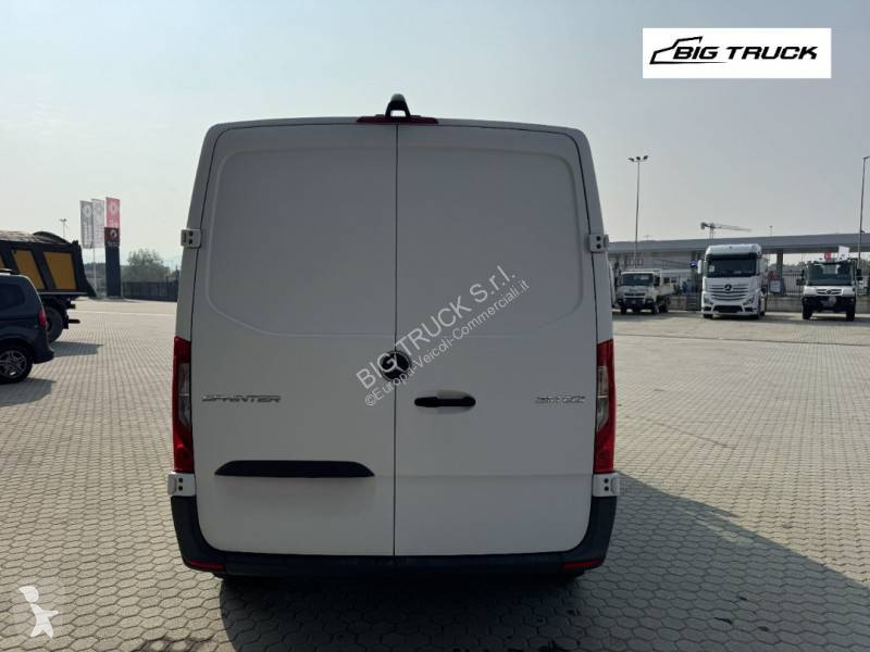 Veículo utilitário Mercedes 214 CDI