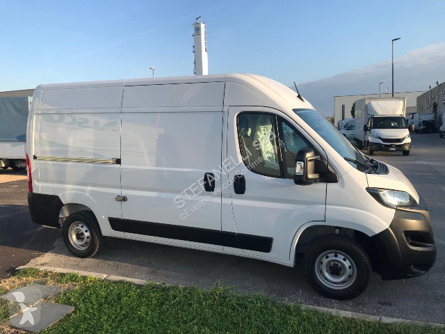 Véhicule utilitaire Fiat Ducato 33 MH2 2.2 mjt3...