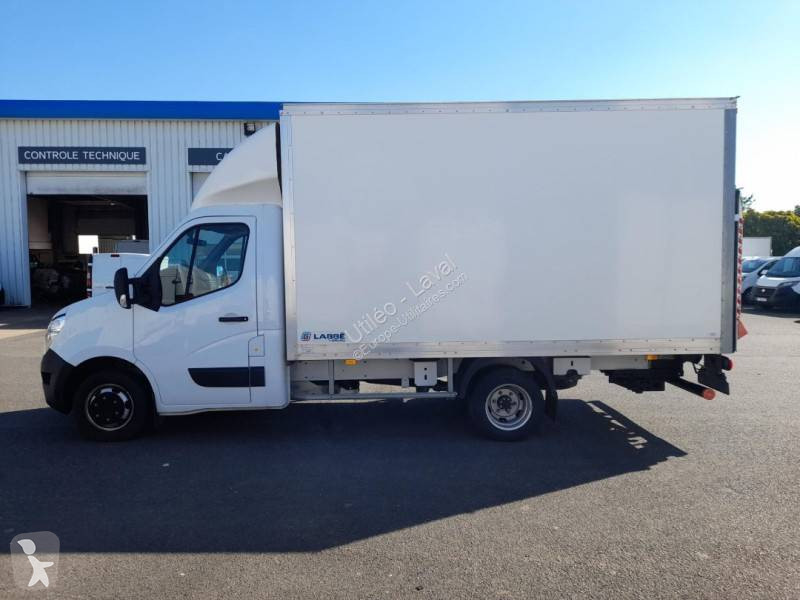 Véhicule utilitaire Nissan RJ L4H1 2.3 DCI...