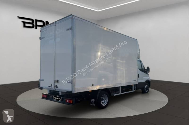 Iveco 35C16H van