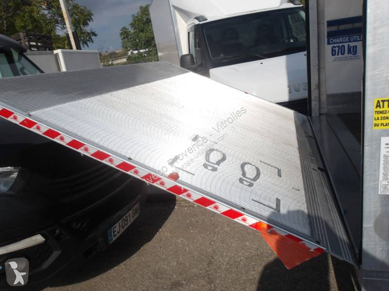 Véhicule utilitaire Iveco 35C16H EMP 4100