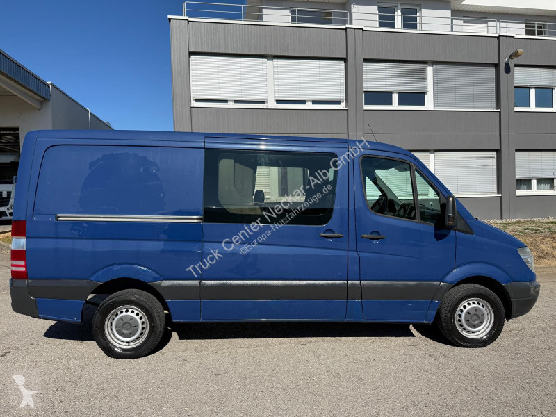 Véhicule utilitaire Mercedes 313 CDI 6 Sitze...