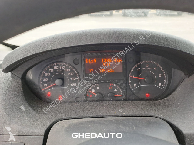 Véhicule utilitaire Peugeot BOXER DOPPIA CABINA...
